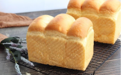 比棉花還柔軟的淡奶油吐司，7...